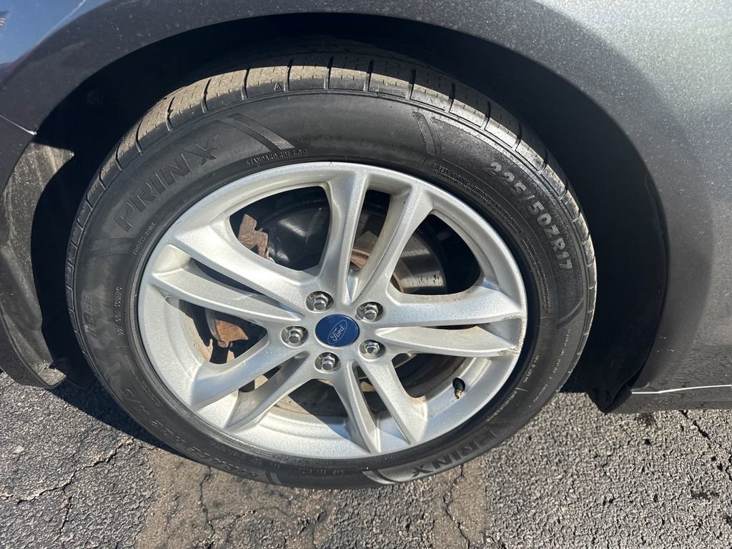 Used 2018 Ford Fusion S image 18
