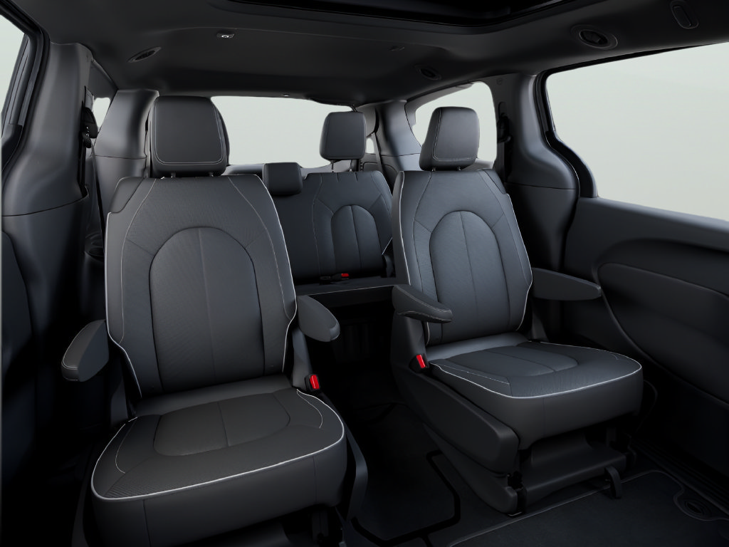 New 2027 Chrysler Pacifica Limited AWD/4WD image 16