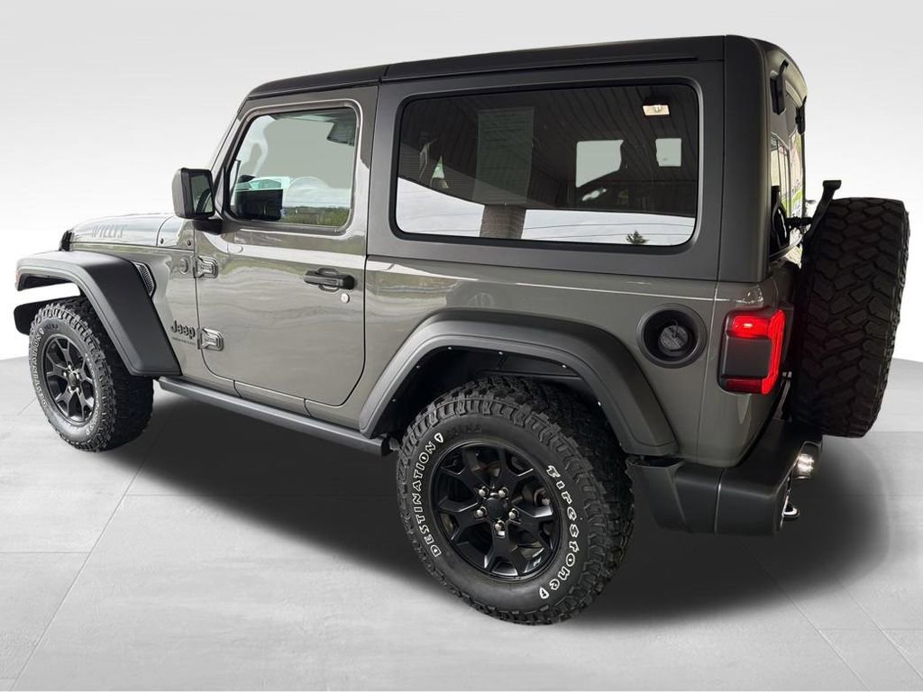 Used 2022 Jeep Wrangler Sport AWD/4WD image 3
