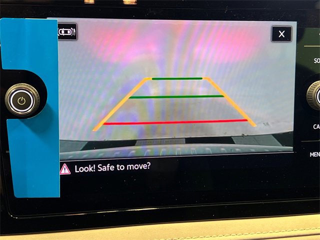 New 2026 Volkswagen Taos SE image 17