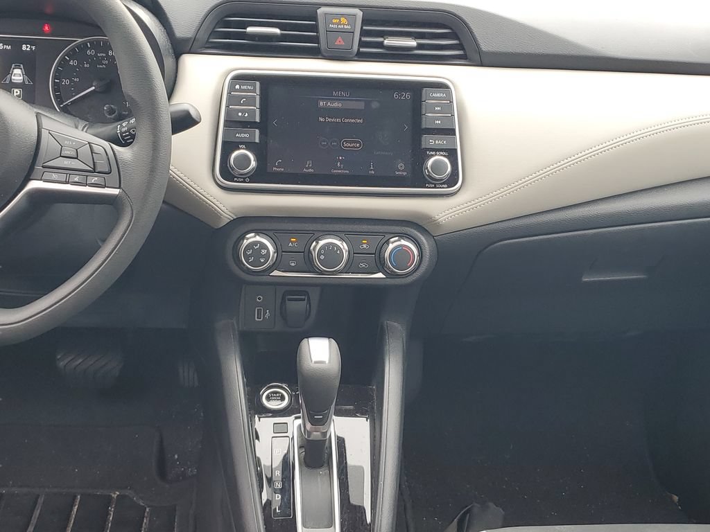 Used 2020 Nissan Versa SV FWD image 15