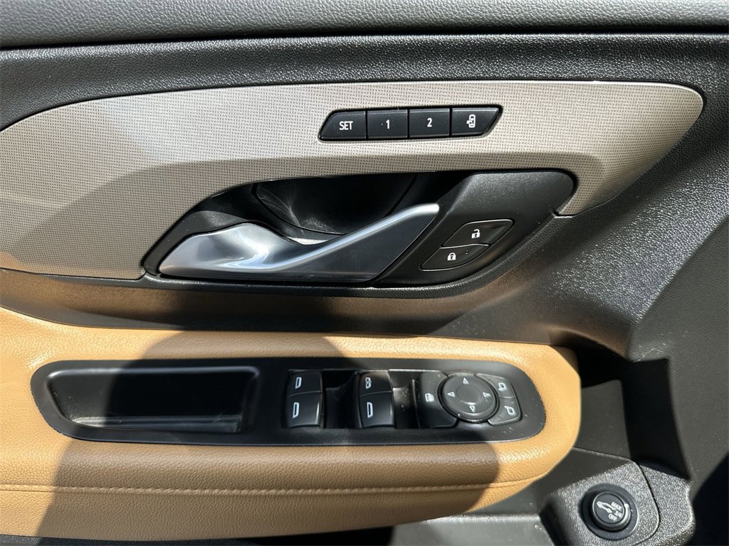 Used 2020 GMC Terrain SLT w/ Preferred Package image 13