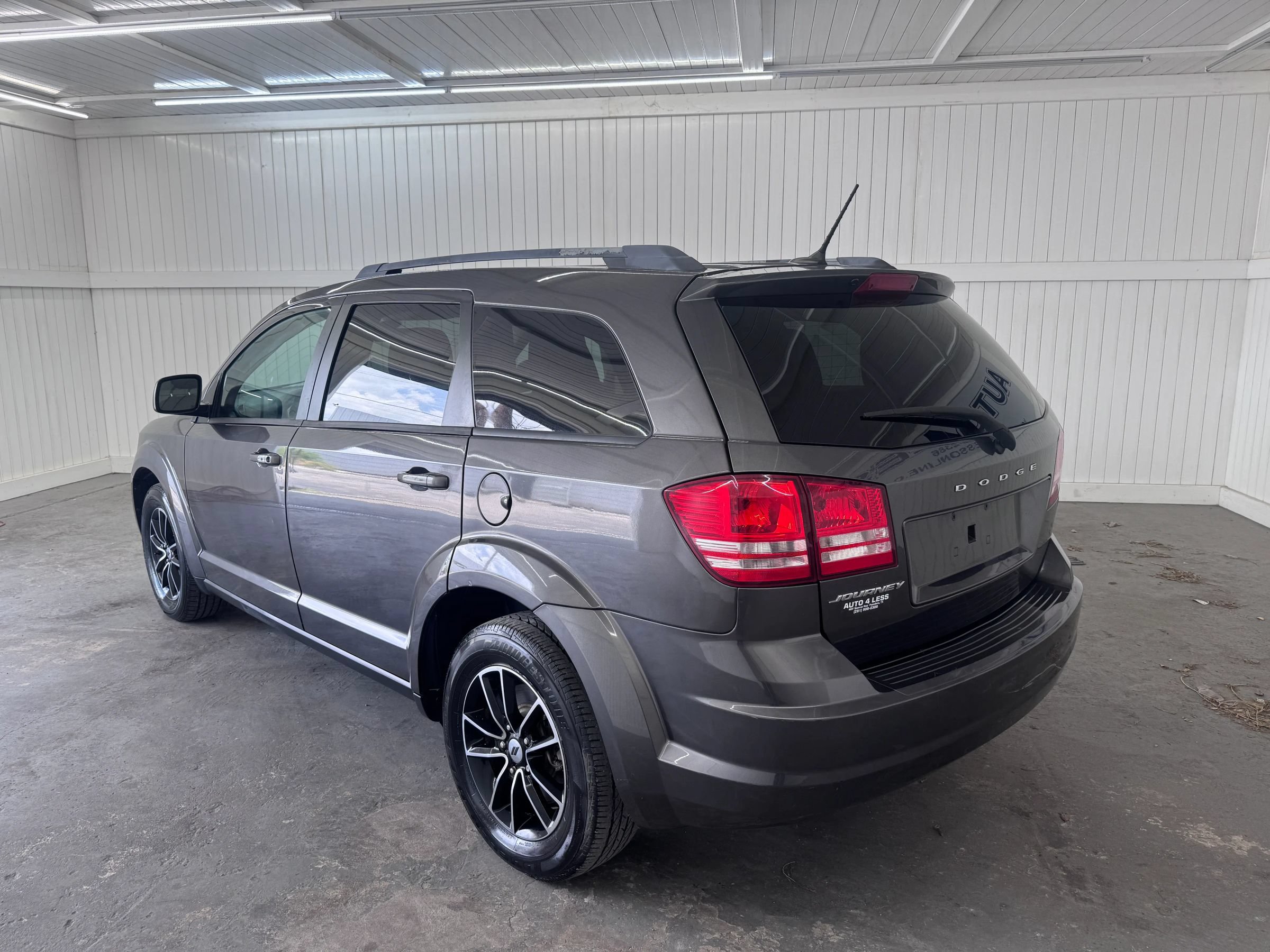 Used 2018 Dodge Journey SE w/ Popular Equipment Group FWD image 7