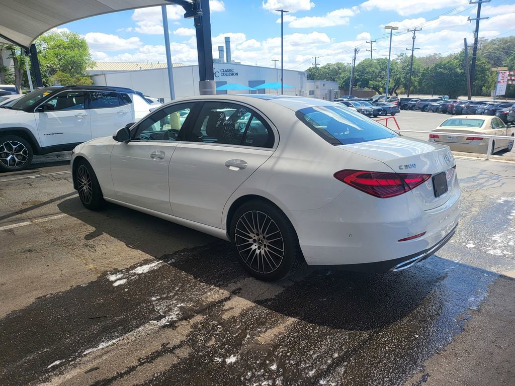Used 2025 Mercedes-Benz C 300 Sedan image 11