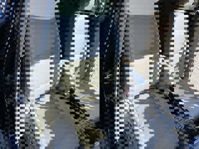 Used 2015 Volkswagen Golf S image 28