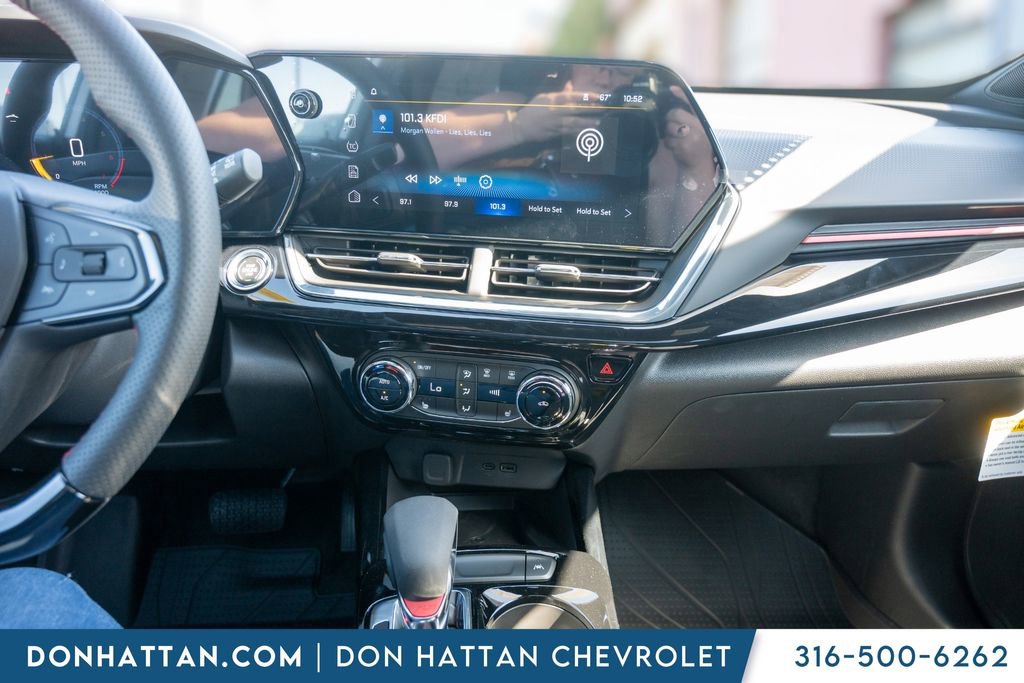 New 2026 Chevrolet Trax RS FWD image 8