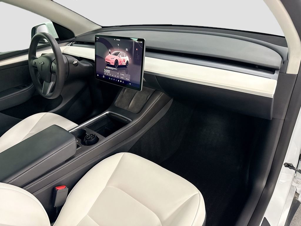 Used 2023 Tesla Model Y Performance image 16