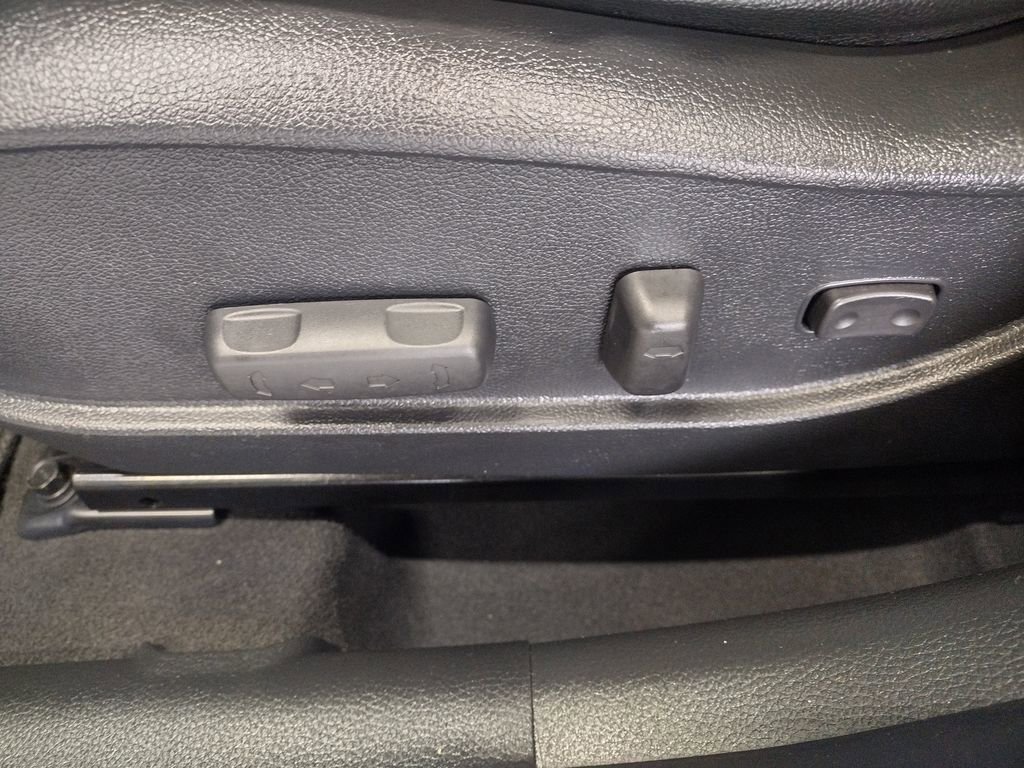 Used 2014 Hyundai Elantra GT w/ Option Group 03 FWD image 20