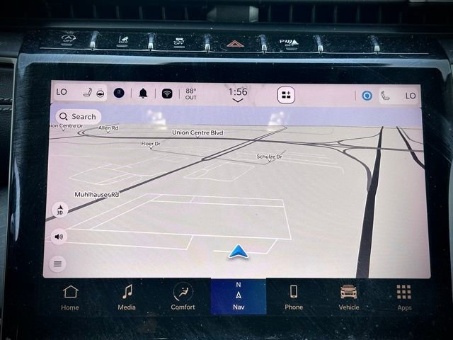 Used 2023 Jeep Grand Cherokee L Limited w/ Black Appearance Package image 12