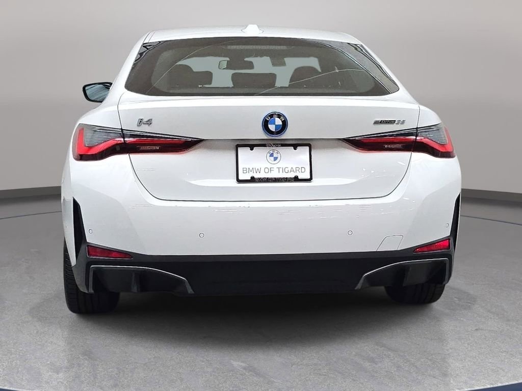 Used 2023 BMW i4 eDrive35 w/ Premium Package image 7