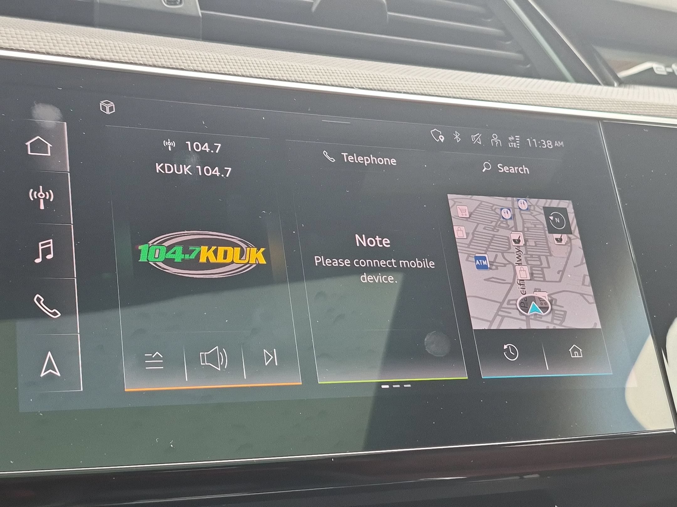 Used 2024 Audi Q8 e-tron Prestige w/ Prestige Package AWD/4WD image 18