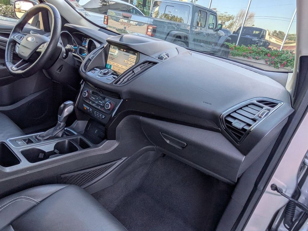 Used 2019 Ford Escape Titanium image 24