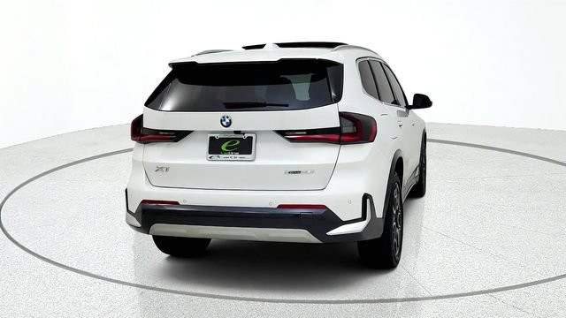 Used 2025 BMW X1 xDrive28i AWD/4WD image 8