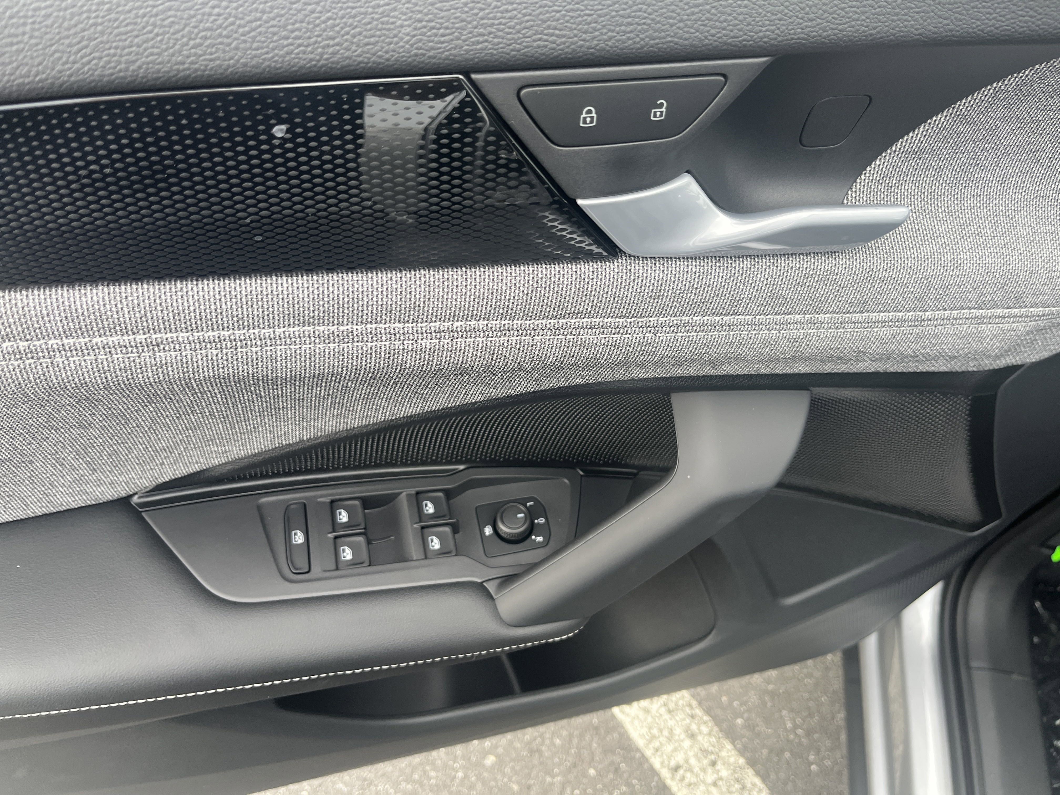 New 2025 Volkswagen Tiguan S image 18