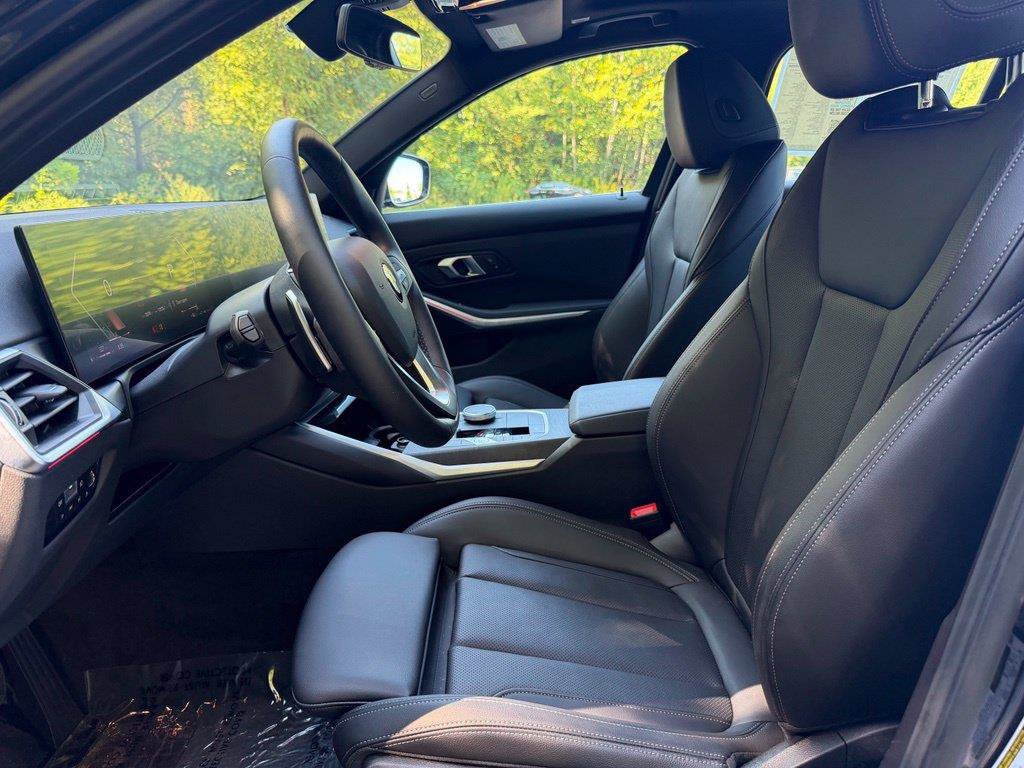 Used 2024 BMW 330i xDrive Sedan AWD/4WD image 9