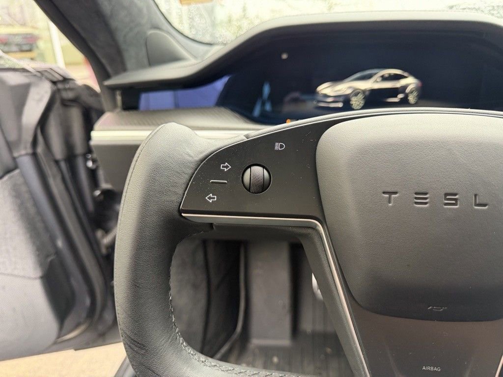 Used 2021 Tesla Model S Plaid image 20
