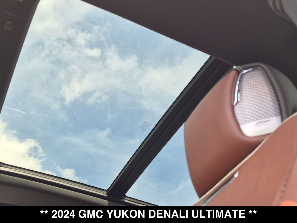 Used 2024 GMC Yukon Denali Ultimate AWD/4WD image 4