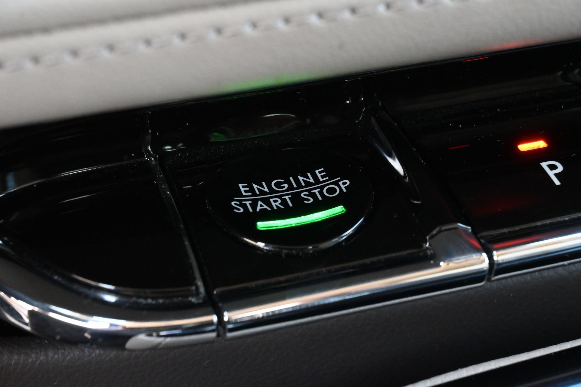 Used 2022 Lincoln Nautilus Reserve FWD image 15