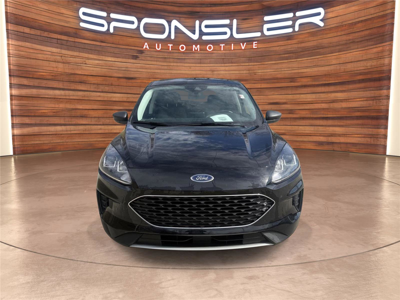 Used 2022 Ford Escape SE image 9