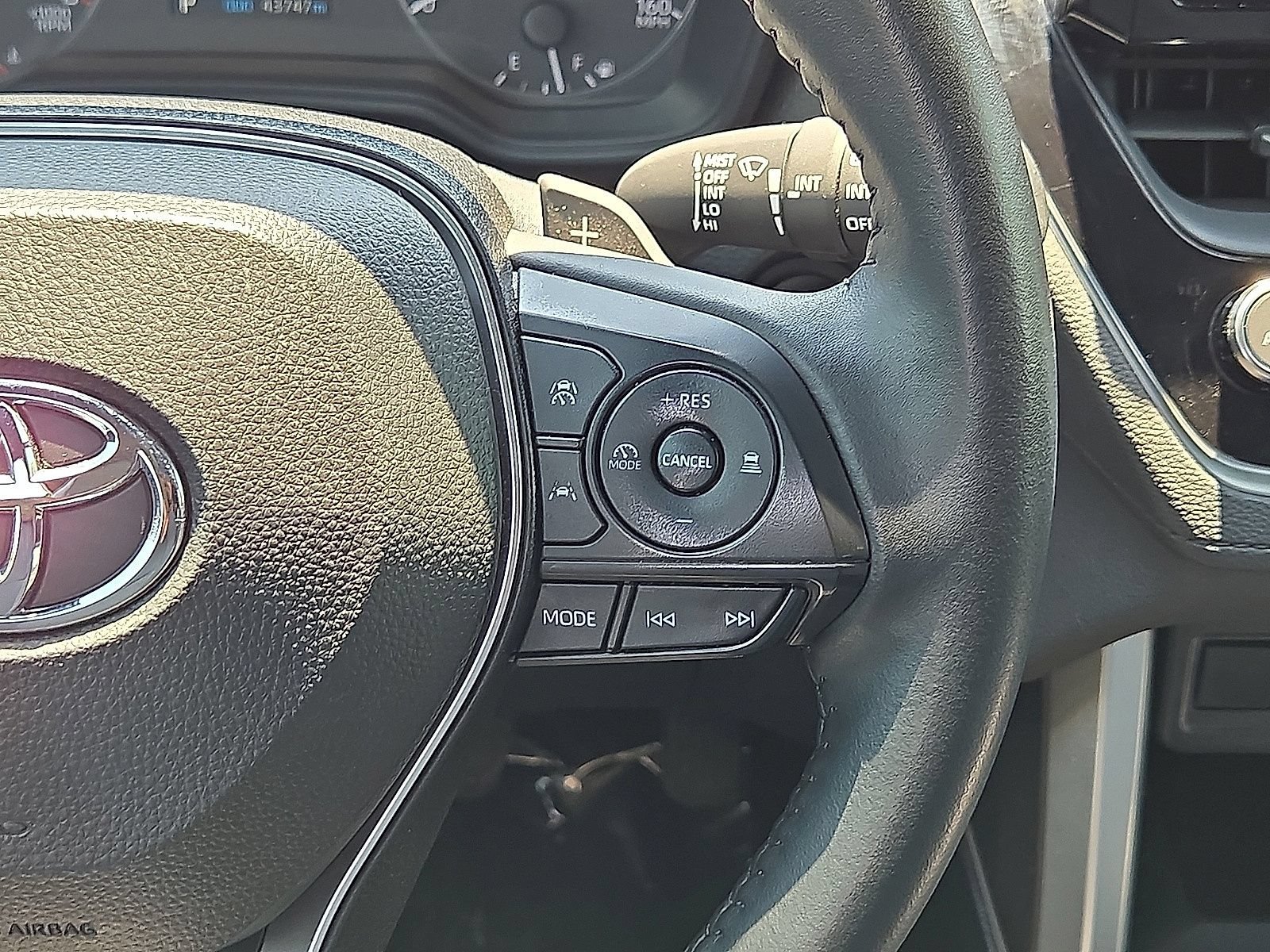 Used 2024 Toyota Corolla Cross AWD Hybrid image 19