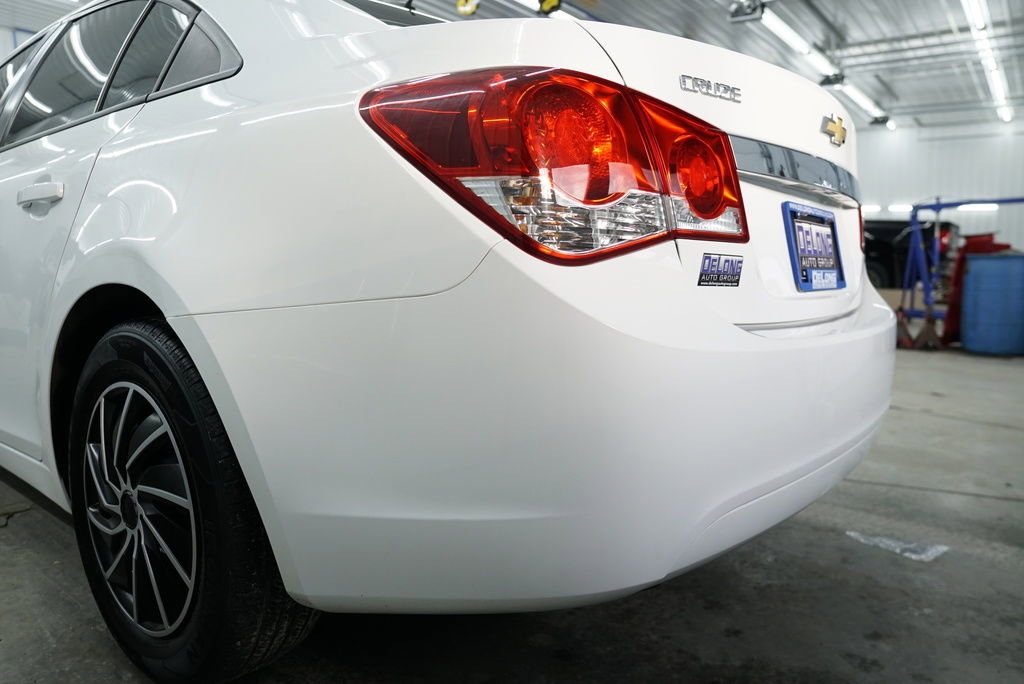 Used 2016 Chevrolet Cruze L FWD image 10