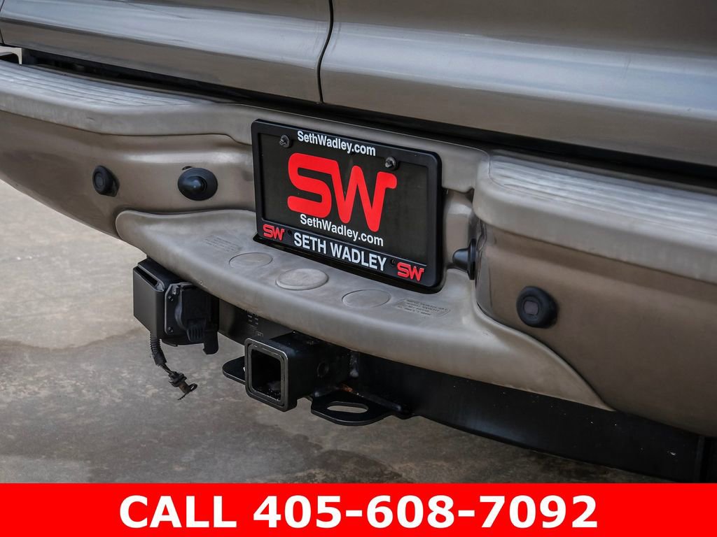 Used 2005 Ford Excursion Limited RWD image 11