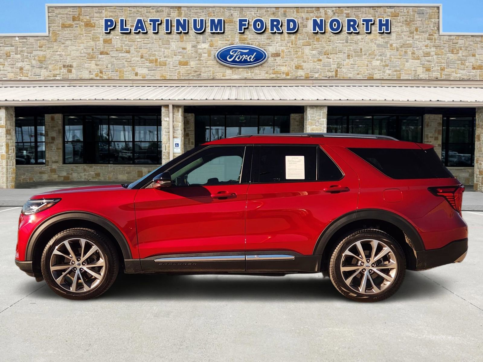 Used 2025 Ford Explorer Platinum w/ Ultimate Package image 3