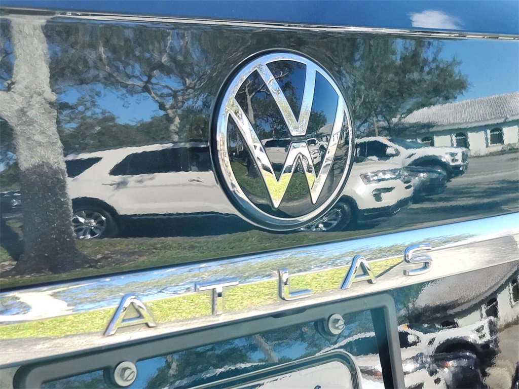 Used 2022 Volkswagen Atlas Cross Sport SE image 8