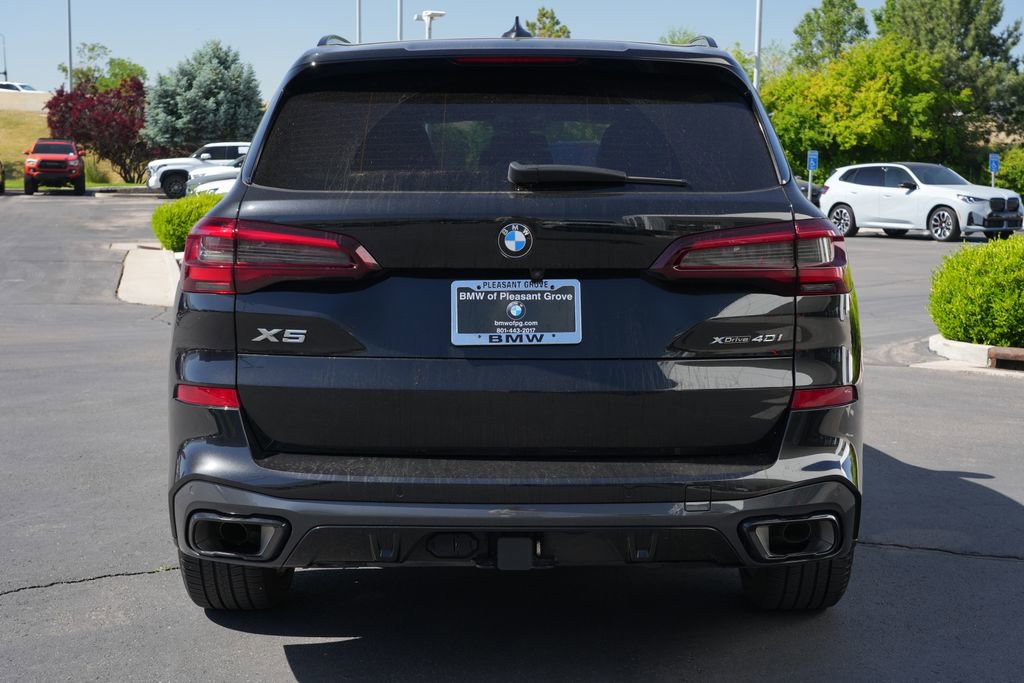 Used 2023 BMW X5 xDrive40i w/ M Sport Package AWD/4WD image 4