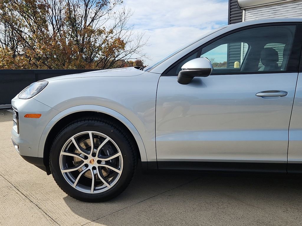 New 2026 Porsche Cayenne Coupe image 6