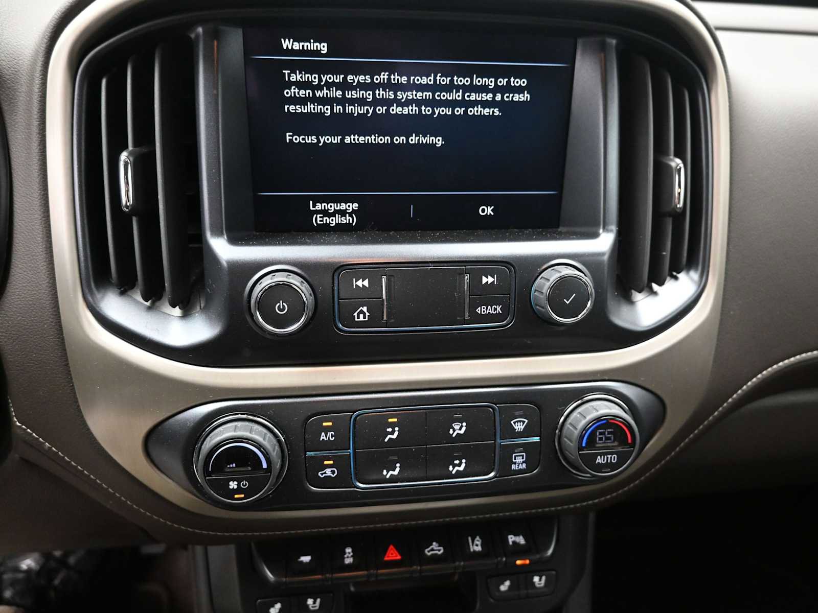 Used 2022 GMC Canyon Denali w/ LPO, Power Package AWD/4WD image 16