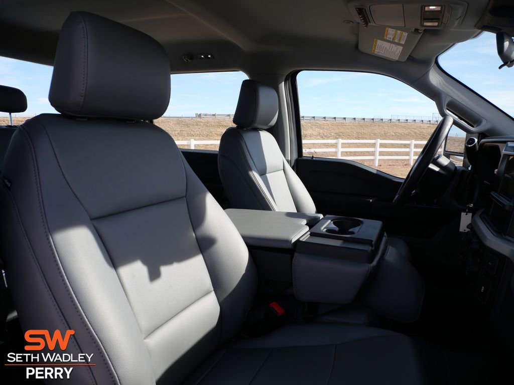 New 2026 Ford F250 XL w/ XL Chrome Package image 19