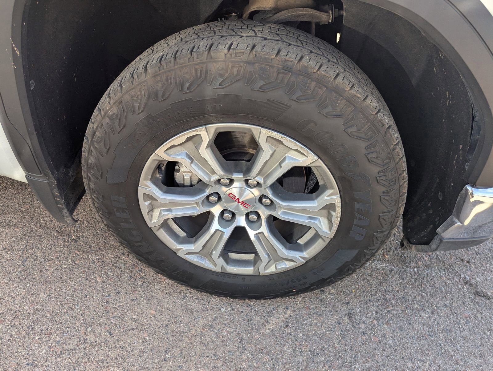 Used 2022 GMC Sierra 1500 SLE image 5