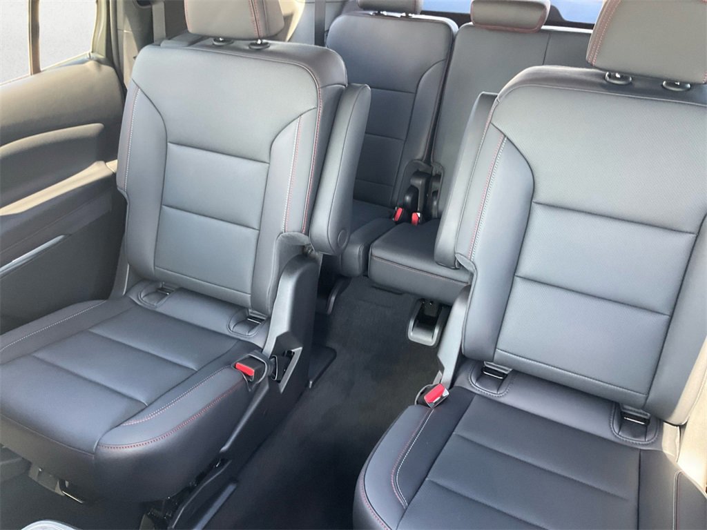 New 2026 Chevrolet Traverse Z71 w/ Driver Confidence Package image 9