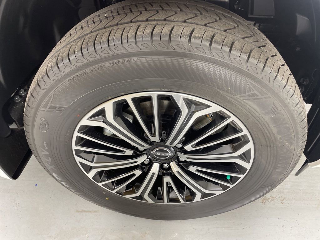 New 2026 Nissan Armada SL w/ Captain's Chari Seat Package image 11