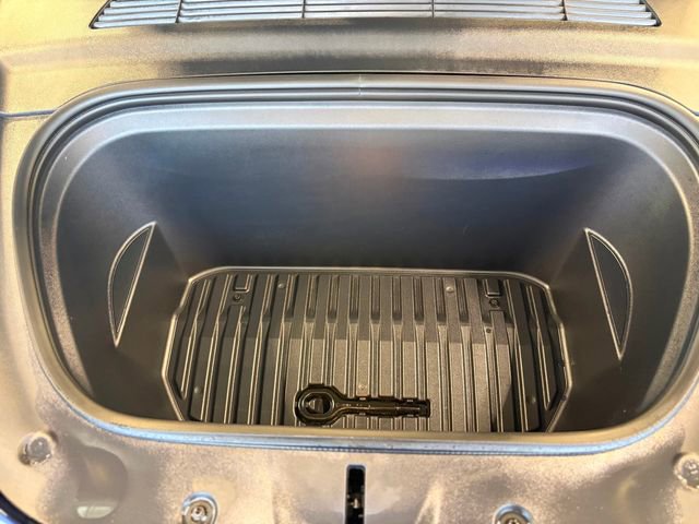 Used 2023 Tesla Model Y Performance image 35