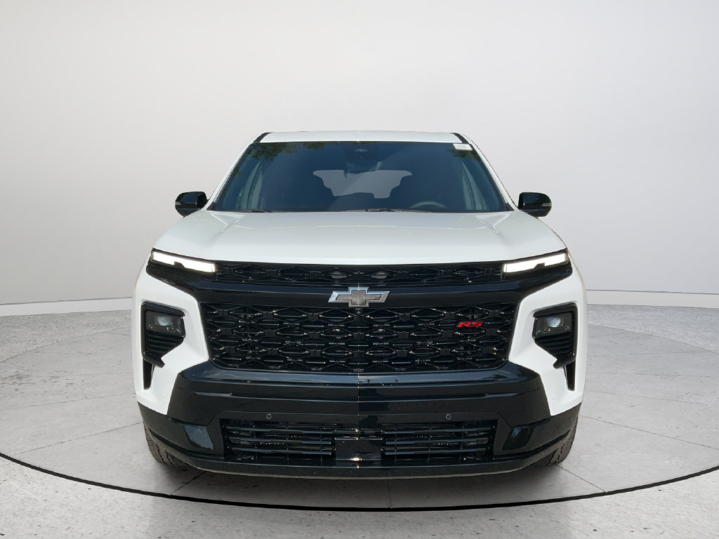 New 2027 Chevrolet Traverse RS w/ LPO, Floor Liner Package FWD image 2