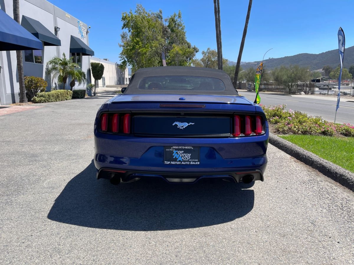 Used 2016 Ford Mustang Premium RWD image 6