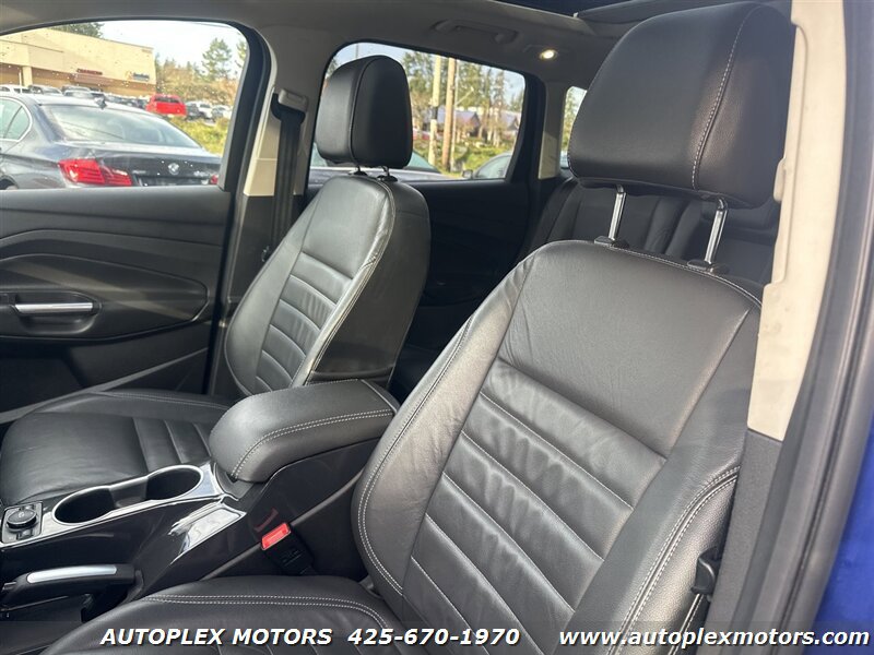 Used 2015 Ford Escape Titanium w/ Equipment Group 301A image 27