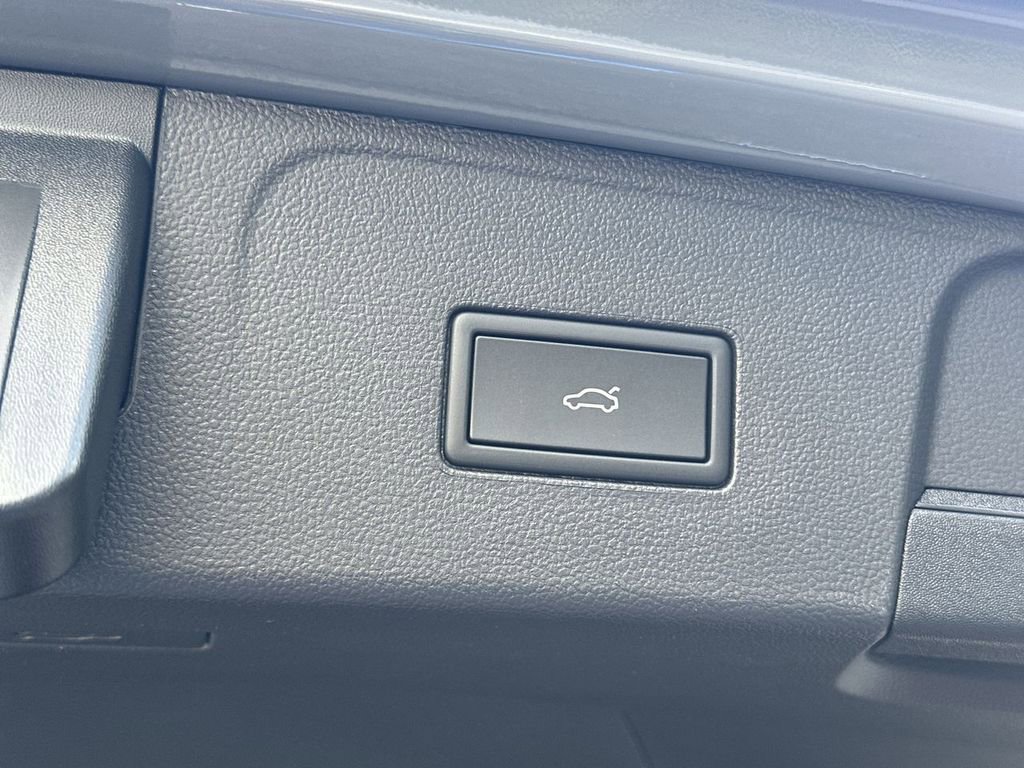 New 2026 Volkswagen Atlas SE image 26