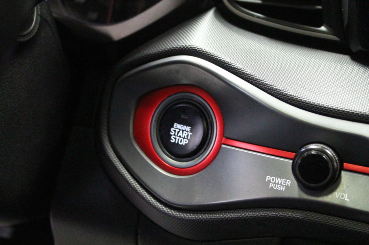 Used 2019 Hyundai Veloster Turbo image 14