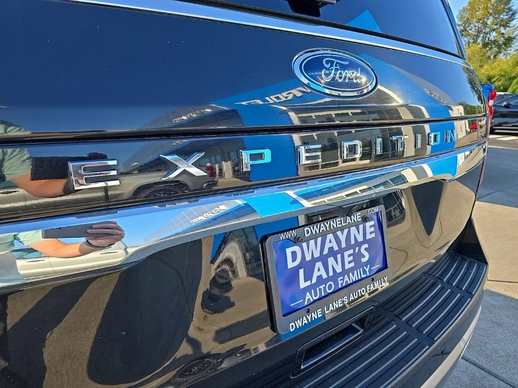 Used 2023 Ford Expedition Limited image 40