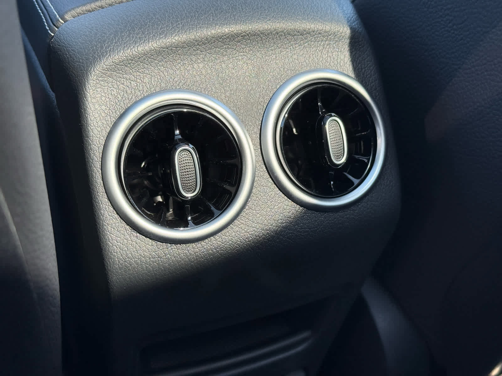 Certified 2026 Mercedes-Benz GLB 250 GLB 250 image 31