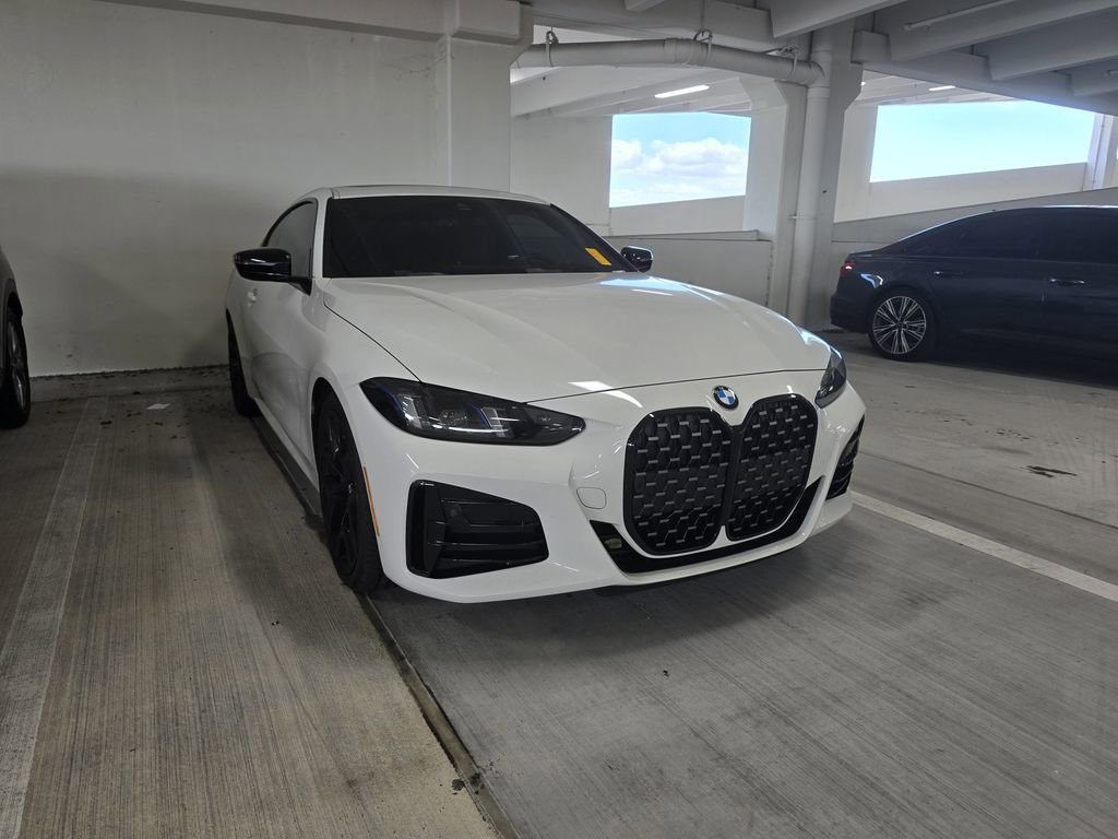 Used 2025 BMW 430i Coupe w/ M Sport Package image 2