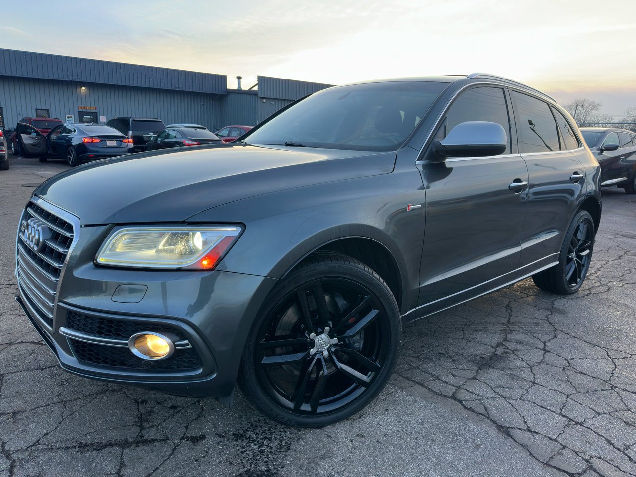 Used 2015 Audi SQ5 Premium Plus w/ Technology Package image 3