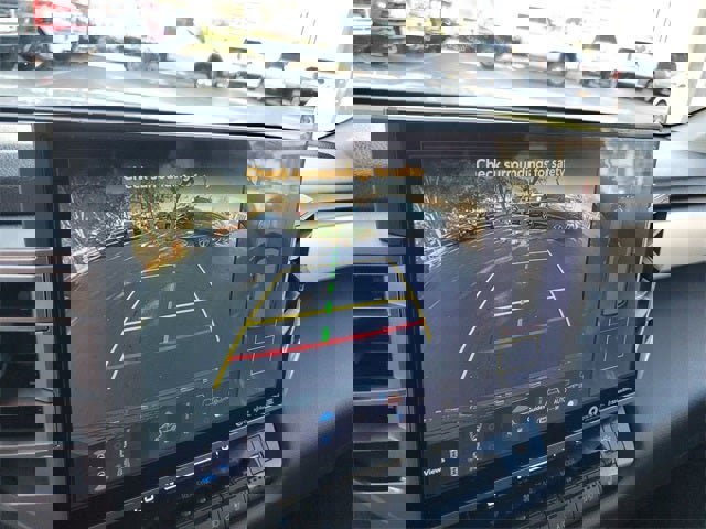 Used 2023 Toyota Sequoia Limited image 92