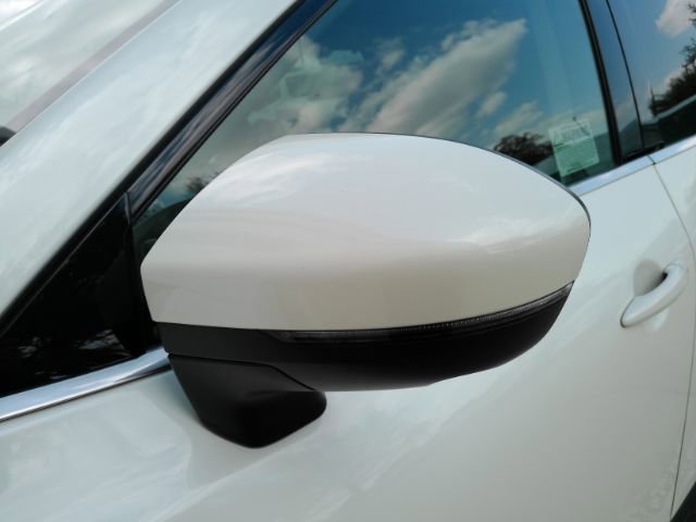 Used 2022 Nissan Pathfinder SL w/ SL Black Package image 17