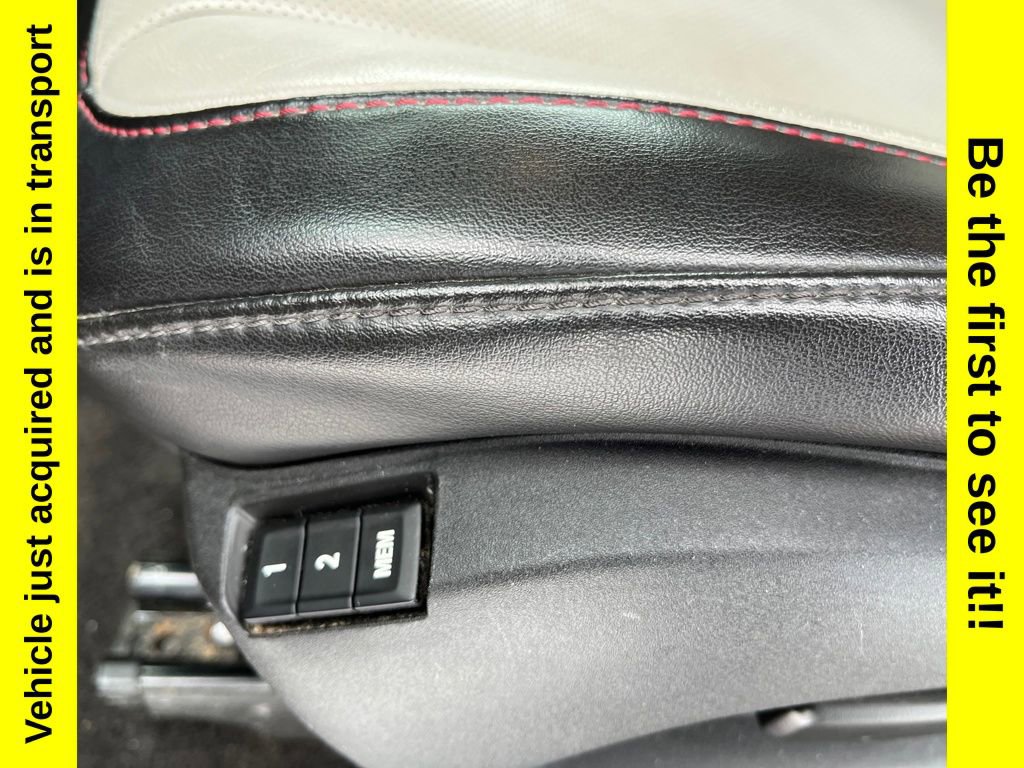 Used 2016 Chevrolet Equinox LTZ w/ Enhanced Convenience Package image 30