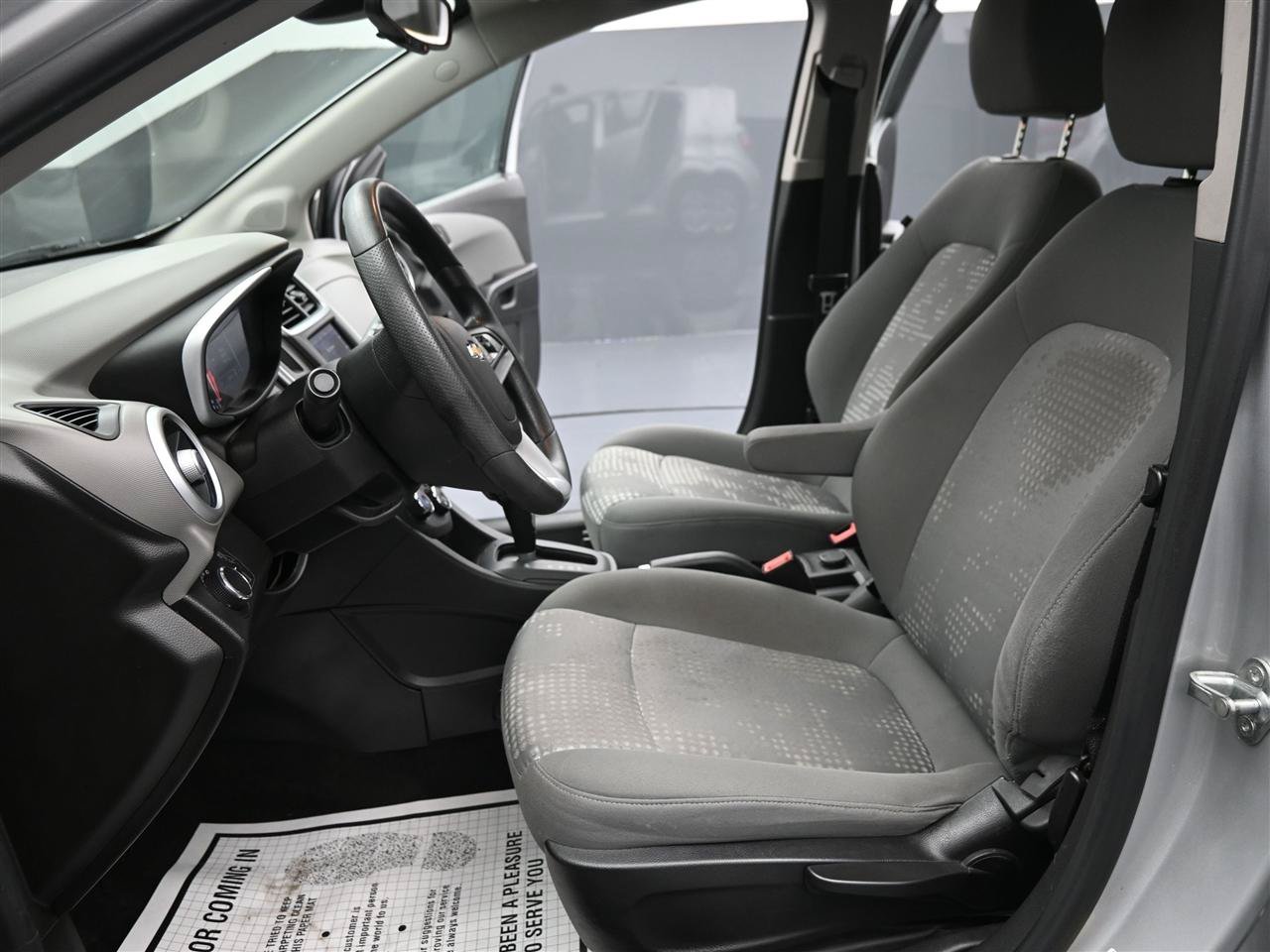 Used 2020 Chevrolet Sonic LT FWD image 9