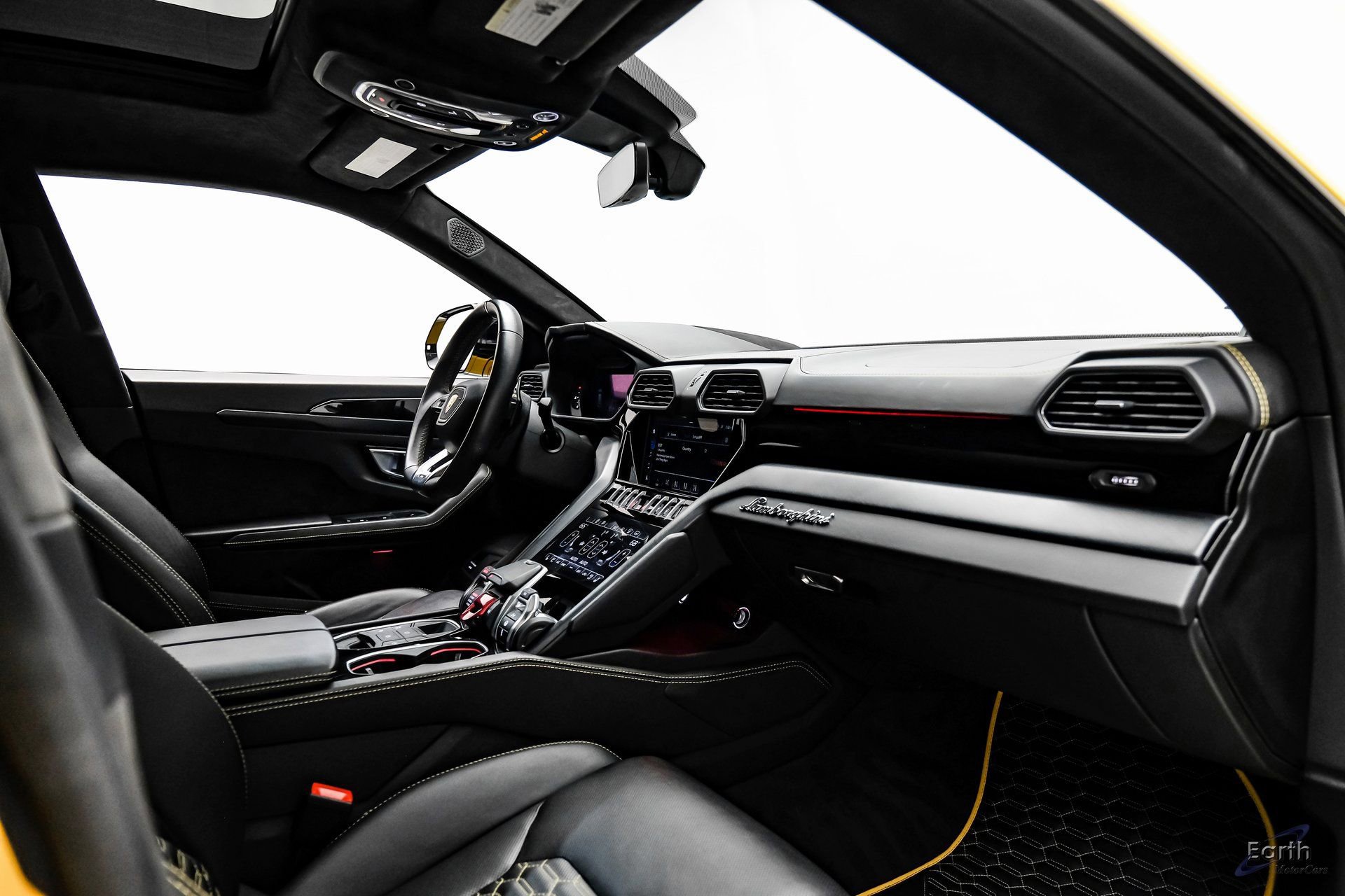 Used 2021 Lamborghini Urus image 52